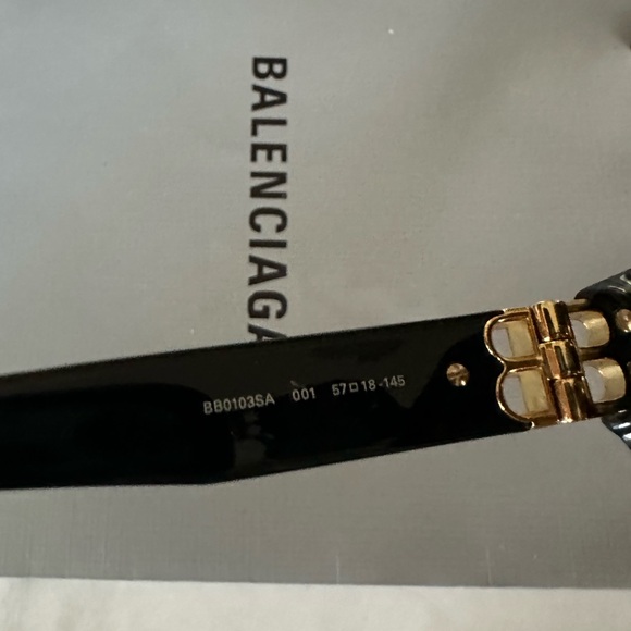 Balenciaga Cat Eye Sunglasses BB103SA 001 57 18-145 - Picture 6 of 8